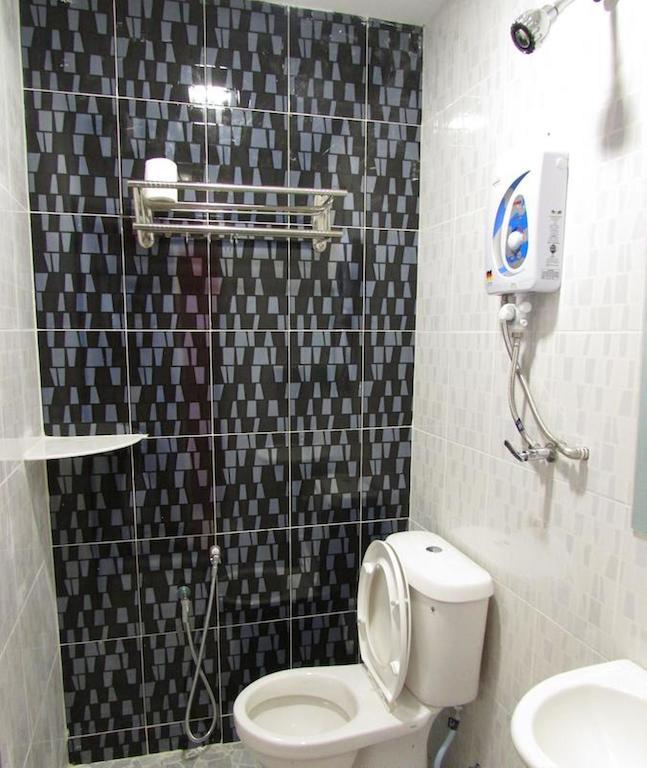 Hotel Zamburger Enstek Sepang Camera foto